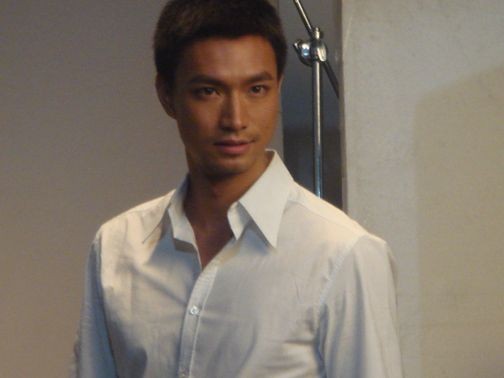 《狙击黑白森林》热拍江洋首次与王晶合作(图)