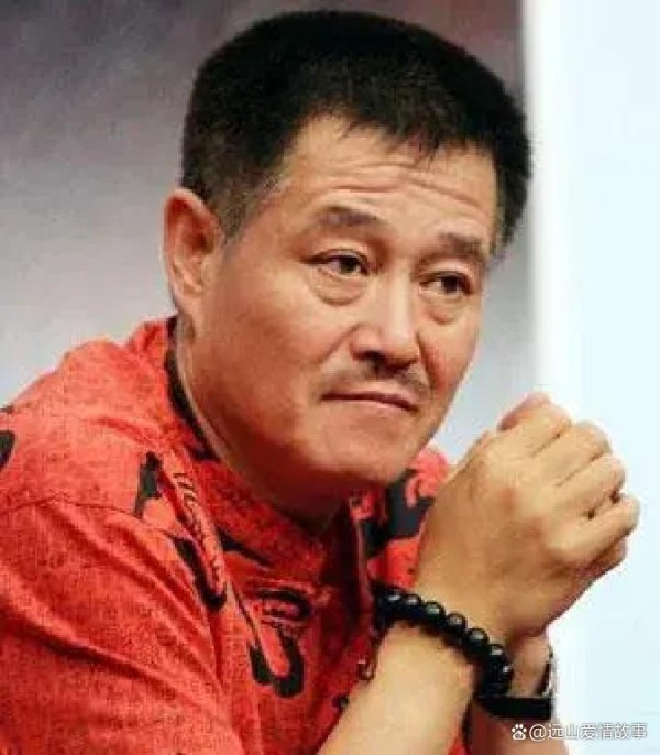 明星背后靠关系吃饭，关系套路成铁饭碗，圈内人笑着玩利益绑架