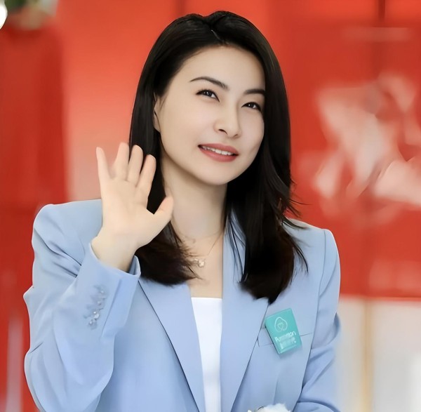 婚前已有孩引发热议，春晚除名代言暴雷，郭晶晶竟位列其中！