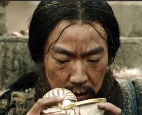 长安十二时辰中有种鹦鹉螺杯，此杯在这座陵墓出土，秘密都被揭开