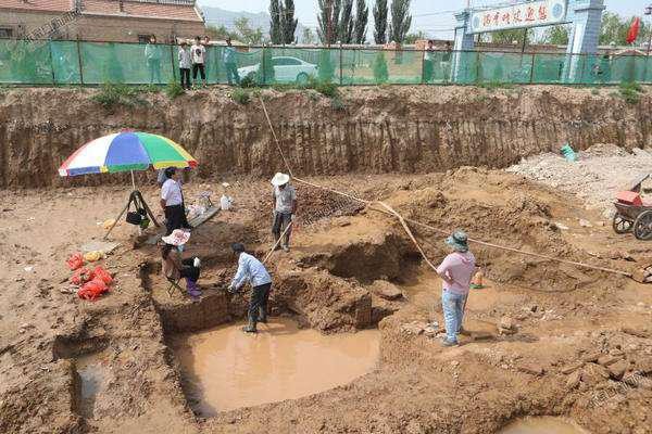 长安十二时辰中有种鹦鹉螺杯，此杯在这座陵墓出土，秘密都被揭开