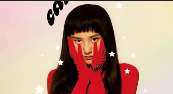 终于知道宋祖儿为啥不剪刘海了, 差别太大, 果然鹅蛋脸不适合刘海