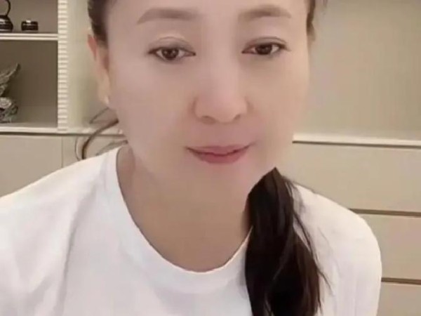 临近春节，3位明星接连出事，终于看懂了娱乐圈的“人设”游戏