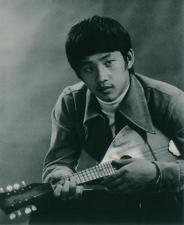 他曾在娱乐圈叱咤风云，比成龙还红的打星，晚年却如此凄凉不堪