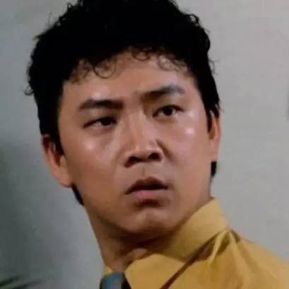 他曾在娱乐圈叱咤风云，比成龙还红的打星，晚年却如此凄凉不堪