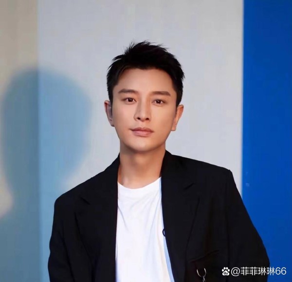 《贾乃亮的“教科书级”父爱操...@小语视野66的动态