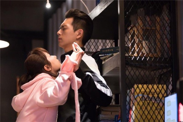 演员寻艺指数榜单竞争激烈，李现杨紫稳居榜首，肖战王一博进前5