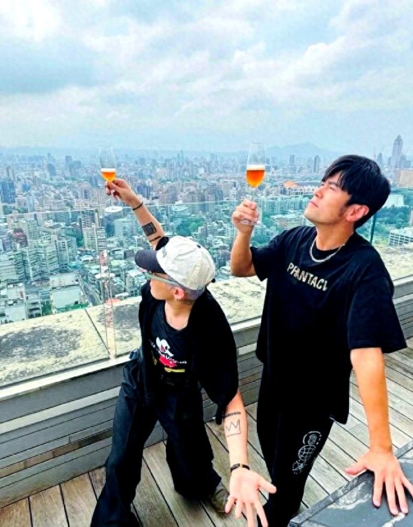 周杰伦与权志龙的合作让音乐圈嗨翻天