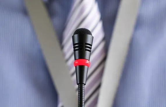 X总，您确定要请这个代言人吗？