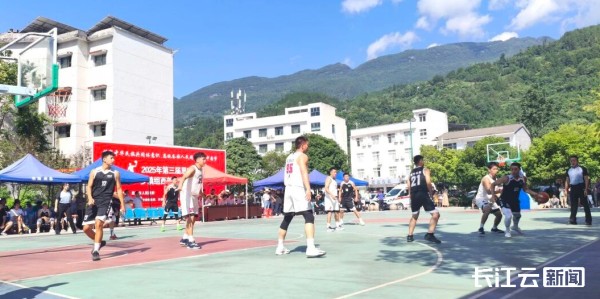 “恩BA”：赛场上的幕后历练