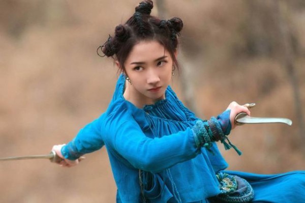 央视好“刚”！直言孟美岐演技差遭粉丝炮轰，又开专栏点名批评