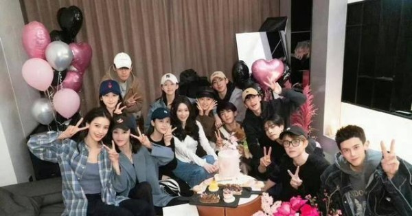 宋威龙背后资源揭秘：商业饭局与影视圈新势力