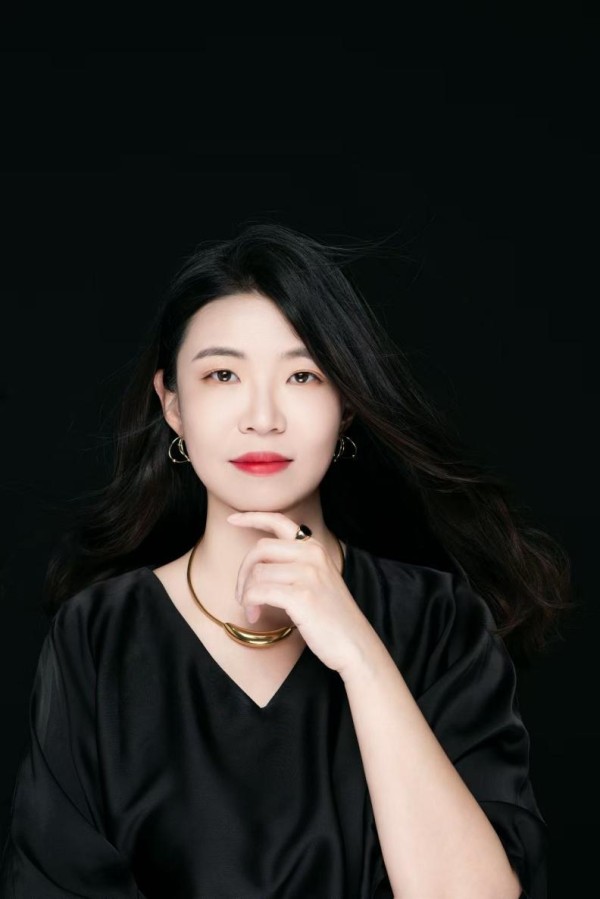 张钰晗：创新驱动的供应链管理专家