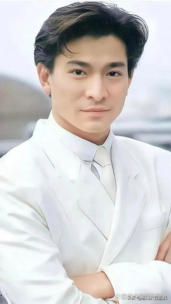 刘德华再获殊荣！银紫荆星章背后，他的传奇人生你了解多少？