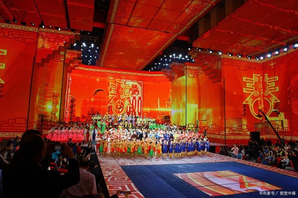 刘德华的福报为什么那么大？为什么他能红一辈子？