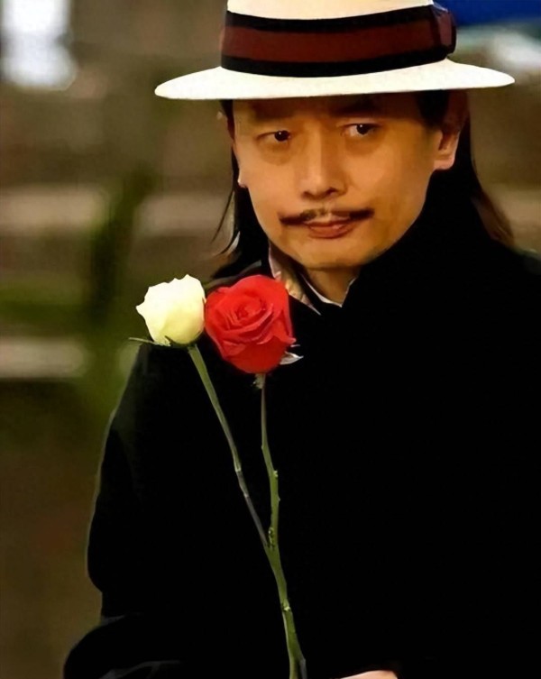 6位因忘记拉窗帘，而口碑一落千丈的明星，谁最令你意外？