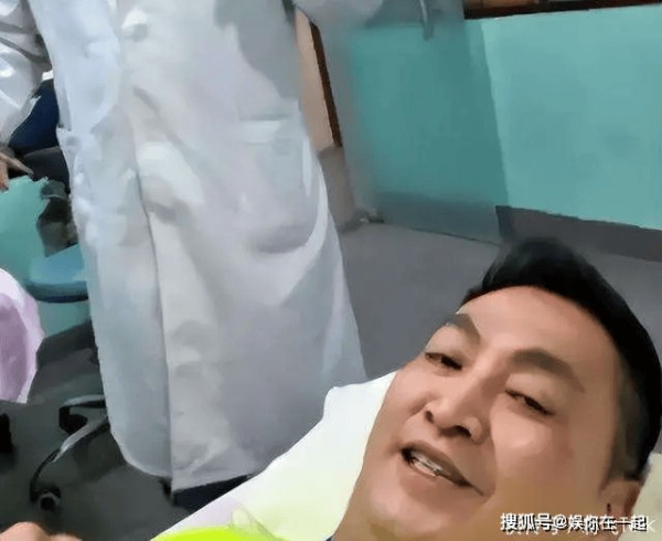 钱再多有啥用！展昭何家劲的现状，给所有老年男性提了个醒