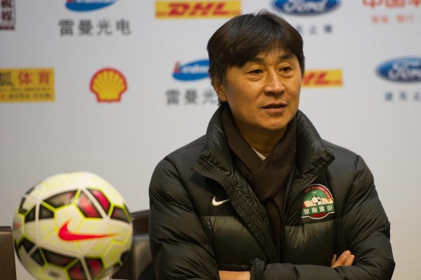 明星光环下的足坛黑洞：18人集体获刑背后的权力与金钱游戏