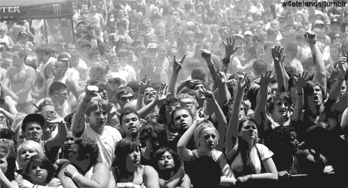 看了这么多音乐节你了解什么是pogo、跳水、死墙、开火车吗