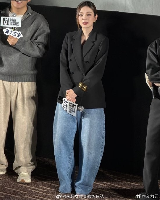 明星也扛不住弯刀裤 时尚悖论显现