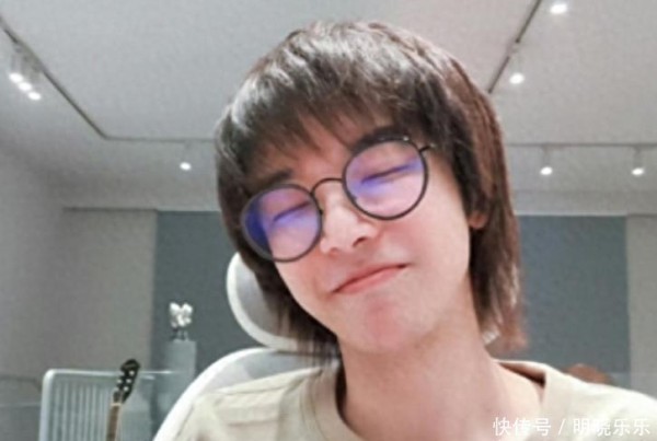 身价上亿、拿下三块地的华晨宇，出道13年竟被嘲没一首“原创”？