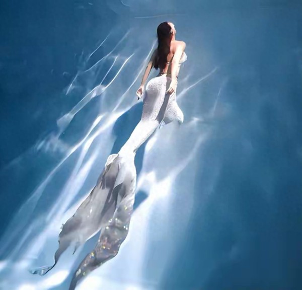 “虞美人”与“自律女神”竟被同一软饭男欺骗？联手撕渣男绝了