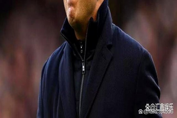 利物浦签下前明星，转会费为零，球迷们的“免费午餐”来了！