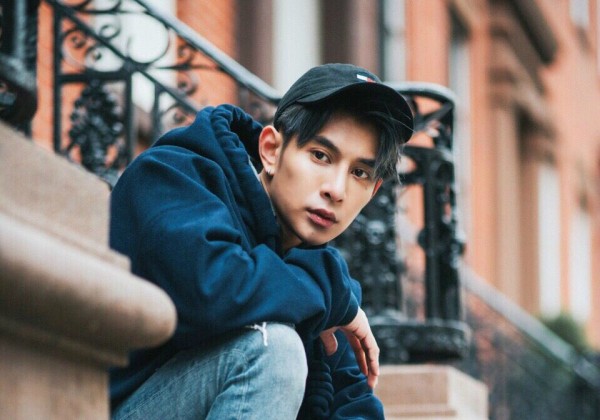 冯建宇：潜力演员，人气歌手