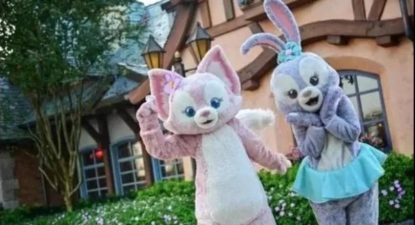 身价狂跌！迪士尼新晋“女明星”玲娜贝儿为甚么这么火？迪士