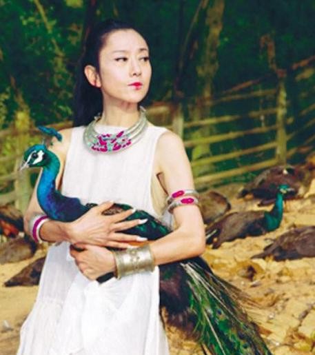 为舞蹈而生的“艺术家”，她20年不吃米，终生未孕，座驾别有韵味