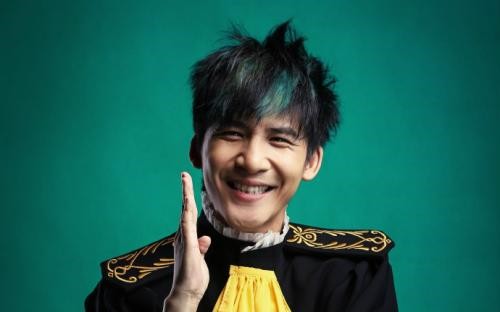 大张伟 翻包合作 明星效应 明星代言是怎样