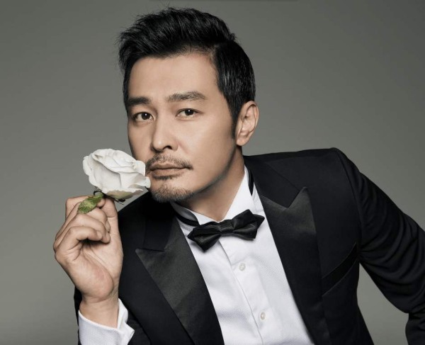 高颜值实力演员连凯明星植入、明星翻包合作流程