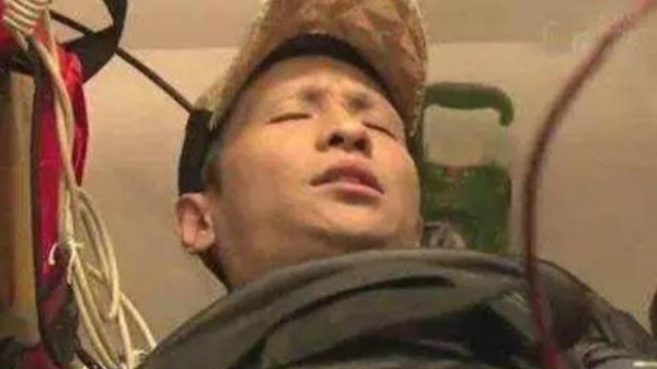 明星衣着光鲜的背后，隐藏的是辛酸还是不劳而获的喜悦？