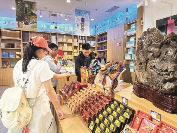 【文化中国行】青海文创再上新 老手艺有了新表达