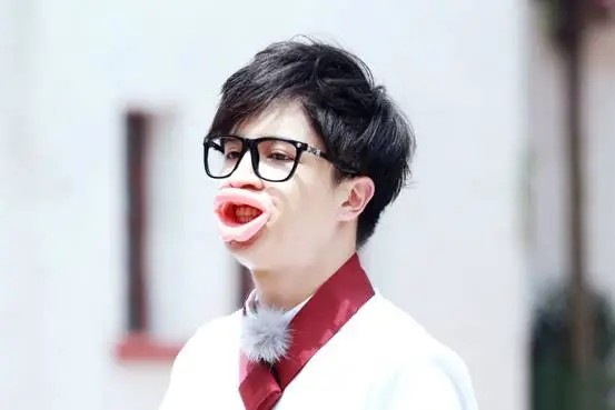 明星们在朋友圈都发啥？我偷偷知道了