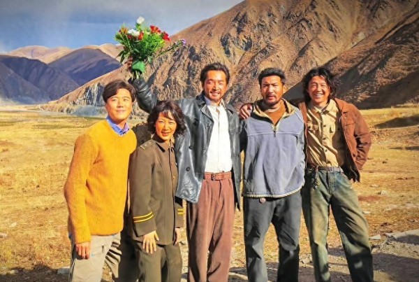 胡歌不再隐瞒，公开锐评杨紫，言辞犀利一针见血，杨紫的戏不是一般的好