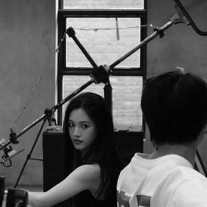 粉丝如何评价沈羽洁与粉丝之间的互动和关系？