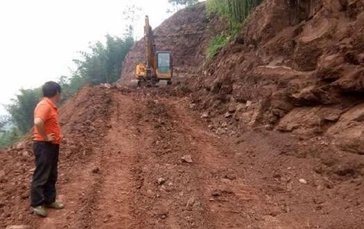 张艺兴粉丝为偶像生日应援 资助贫困区村民修路