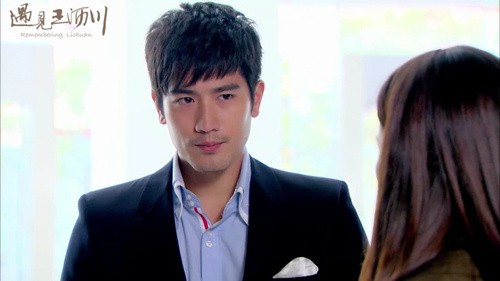 不做模特偏做演员的4位男星，第一位出轨劈腿，第4位成当红炸子鸡