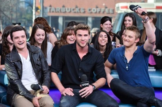 三位年轻主演俨然明日之星