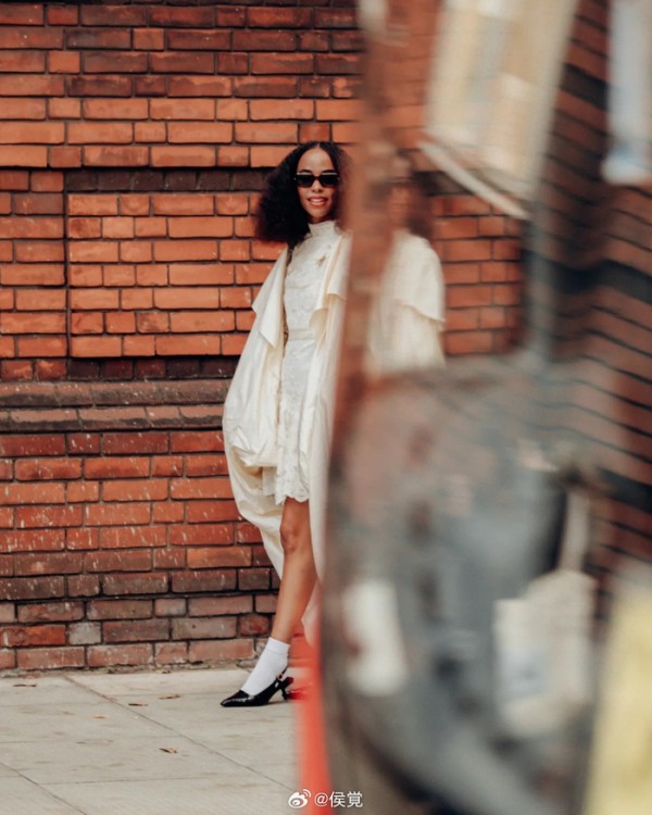 伦敦时装周街拍，让人感受到街头时尚的真实魅力