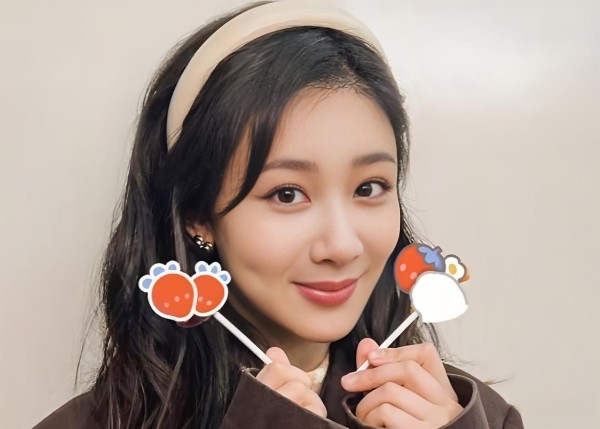 杨紫挑战真实角色获央视高度评价，演技突破引发观众热议