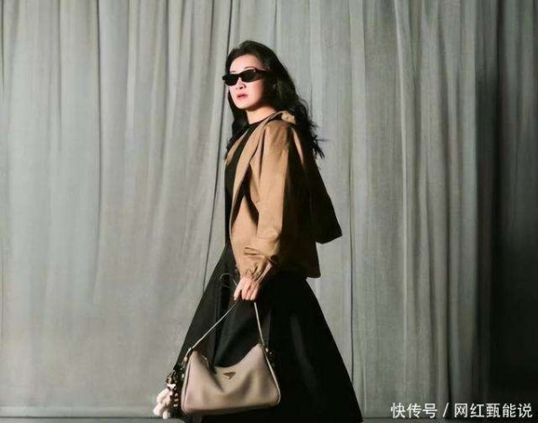 内娱终于出现能接班贾玲的艺人，《转念花开》会让杨紫飞升吗