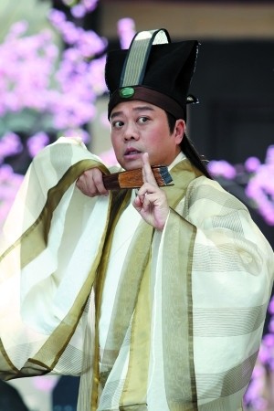 欧阳震华在《钟馗传说》中演的钟馗很富态