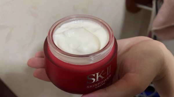 含玻色因高的面霜有哪些？抗皱选面霜来帮忙