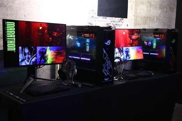 华硕主板护航《失落星船：马拉松》试玩会