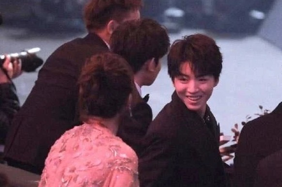 杨紫王俊凯唱K怎么回事 杨紫王俊凯私下什么关系