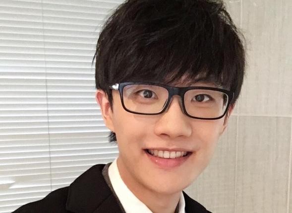 遮掩与揭示：娱乐圈的权力游戏与虚假正义