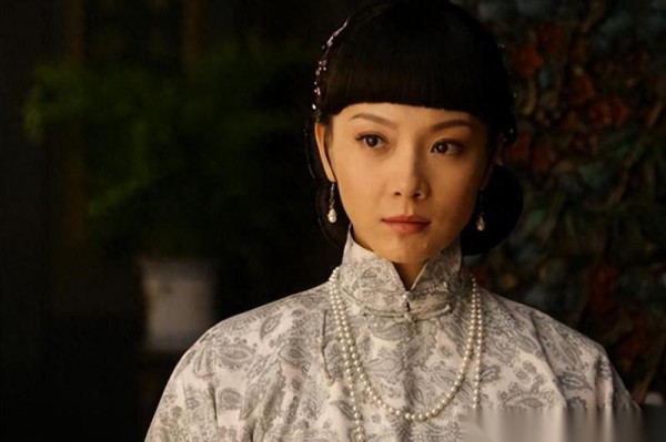 陈数婚姻现状引热议，事业有成却未育，钱再多能换来幸福吗？