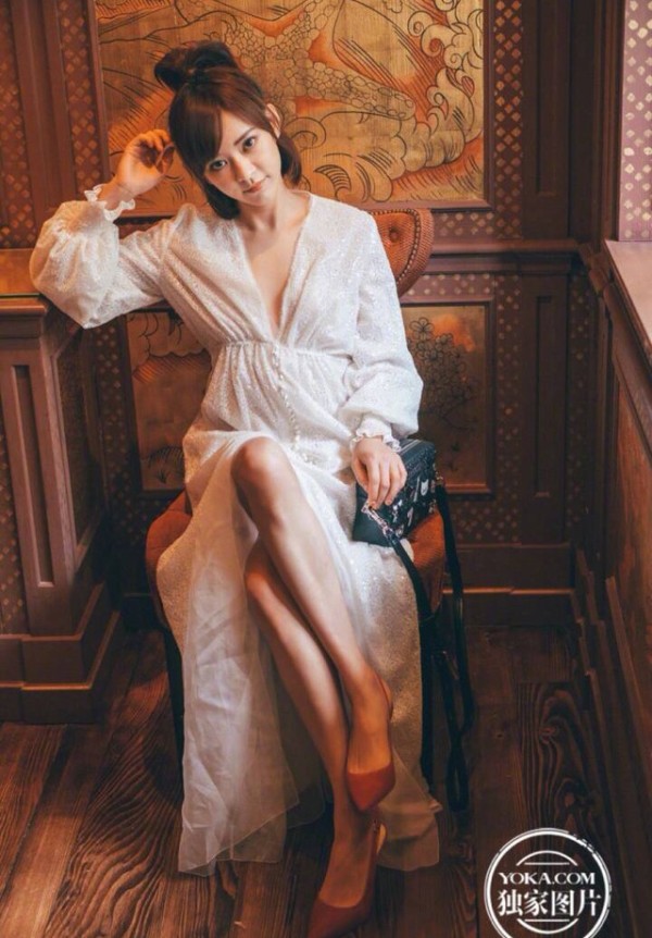 众明星最新巴黎时装周造型，你们觉得谁的时尚品味最好？